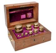 Troy 9 piece gold weight set, in original wooden case, 19th Century. 