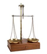 GOLD SCALES: Large 2 pan balance by W & T Avery on wooden stand, mid 19th Century. 