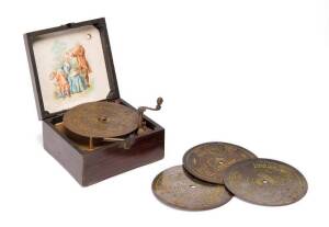 Brevete-Patent SYMPHONION with discs, late 19th Century. 9cm high, 17cm wide, 17cm deep.