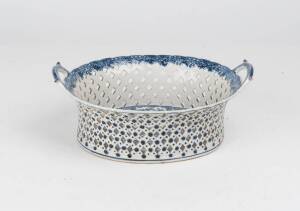 Chinese export blue and white basket, 18th Century. L:26.3cm H:18cm