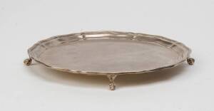 Sterling silver salver, 20th century. Diameter 20cm.