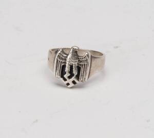 German WW2 period military ring in silver.