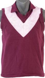 QUEENSLAND JUMPER, maroon with white "V" on front & number "25" on reverse