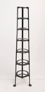 Cast iron pot stand, late 19th Century, 1&1/2 pint to 5 Quarts. 144cm