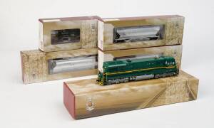 BACHMANN CHINA: GE ND5-II (C36-7) Diesel Locomotive CD01011 together with Grain Hoppers CF00606, CF00607 & CF00610 plus S12 Caboose CF00309. All NIB. (5 items).