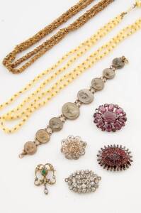 Assorted costume jewellery, including brooches and cameo bracelet.