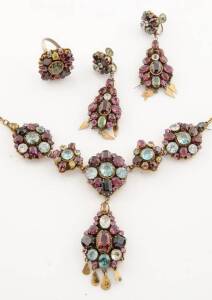 A multi gem set costume jewellery suite, including necklace, earrings and ring.