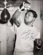 SUGAR RAY ROBINSON, signed photograph, window mounted, framed & glazed, overall 22x27cm.