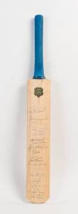 1990-91 ENGLAND TEAM, full size Cricket Bat with 18 signatures including Graham Gooch (captain), Allan Lamb & David Gower.