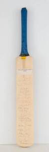 1994-95 ENGLAND TEAM, full size "Gabba" Cricket Bat with 19 signatures including Mike Atherton, Alec Stewart & Mike Gatting.