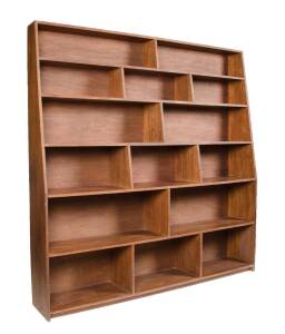 A large stained hardwood graduated bookshelf, 20th Century. 207cm high, 200cm wide, 37cm deep 