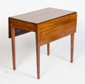 A Georgian, mahogany drop-side Pembroke table, early 19th Century. 71cm high, 49cm wide (with sides down), 76cm deep