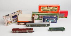 An accumulation of un-boxed HO/OO Scale locomotives, freight cars, passenger carriages and other relevant items from many makers icluding Fleischmann, Franklin, Hornby, Life-Like, Lima, LMB/KMT, Rivarossi, Roco, Tyco and many more. (over 120 items)