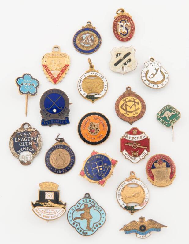 SPORTS BADGES, noted Amateur Sports Club of Victoria 1915-16; Richmond Proffesional Cycling Club; Hawthorn Club 1952-53; British E&C Games Perth 1962; soccer (4) including Arsenal & Juventus; ice skating (2), judo, angling, sailing, golf, Victorian Motor