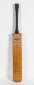 1953 AUSTRALIAN TEAM: "Gradidge - Len Hutton" Cricket Bat signed by 1953 Australian team, with 15 signatures including 6 captains - Lindsay Hassett, Arthur Morris, Richie Benaud, Keith Miller, Ian Craig & Ray Lindwall. Signature area varnished, so signatu