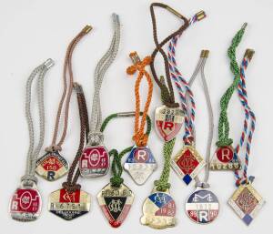 MELBOURNE CRICKET CLUB: Membership badges, complete run from 1981-82 to 1989-90; plus one spare and 2 undated.