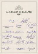 1985 Australian team to England, official team sheet with 17 signatures including Allan Border (captain), Andrew Hilditch, Craig McDermott & Geoff Lawson.