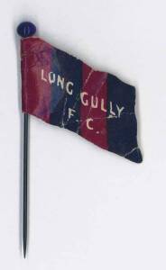 1908 Wills "Football Flags Shaped with Pin" [1/27] - Long Gully ("Capstan" on reverse). Fair/G.