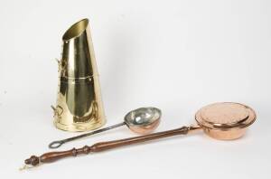 Copper bed warmer, copper pan & brass fuel scuttle. Bed warmer: 110cm.