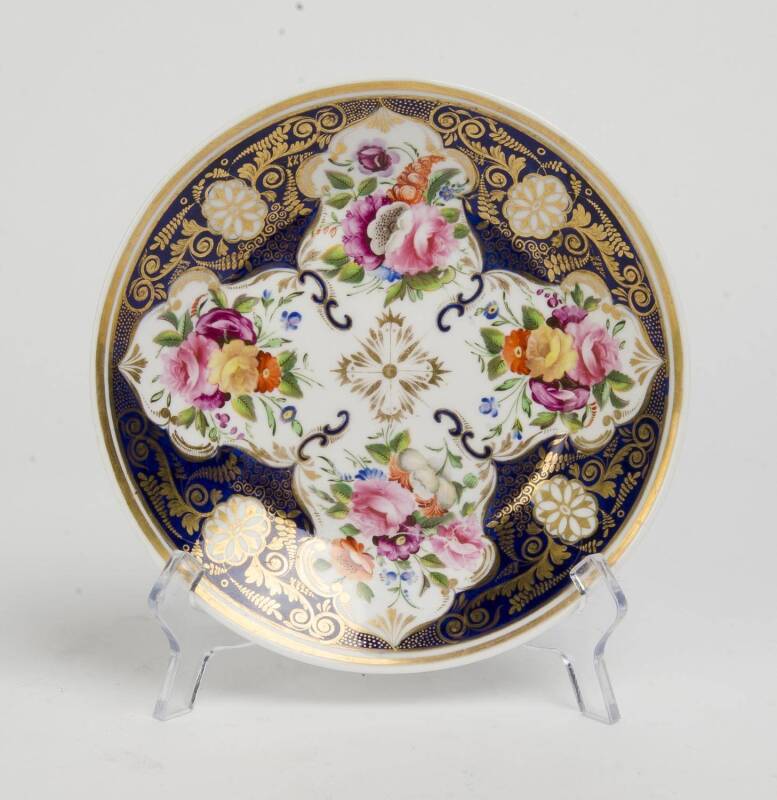 A finely painted and gilded English porcelain plate, probably Spode, 19th century. 