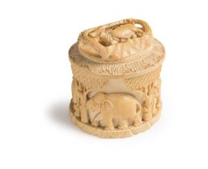 Anglo-Indian carved ivory box, 19th Century. 10cm high, 10cm wide, 9cm deep