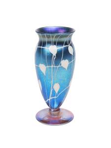 An iridescent art glass vase, 20th Century. 20cm. 