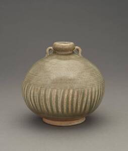 A large Thai celadon jar, Sawankhalok kilns, 15th-16th century 