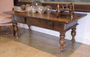 An antique Balinese table in the Colonial Dutch style. 80 cm high, 201cm wide, 101cm deep, 