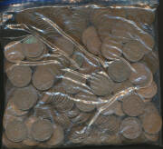 HALF PENNY: KGV Half Pennies, not checked by us for varieties, condition varied. Weighs 2kg. (300+)
