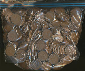 ONE PENNY: KGVI 5.8kg of mostly Pennies with some Half Pennies, not checked by us for varieties. (550+)