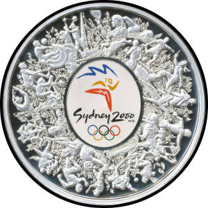 THIRTY DOLLARS: 2000 $30 Olympic Kilo Masterpiece, 1kg of 99.9% silver #2357 in wooden presentation box and foam case.