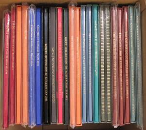 Australia Post Yearbooks 1981-2007 with duplicates including 2000 x4, 2001-2005 x2. Very heavy! (48)