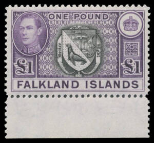 1938-50 KGVI Pictorials ½d to £1 SG 146-163, the four top values are marginal stamps, unmounted, Cat £475. (18)