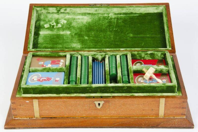 Bridge set in brass bound mahogany box, includes nice bone scorer. 45cm x 22cm x 11cm