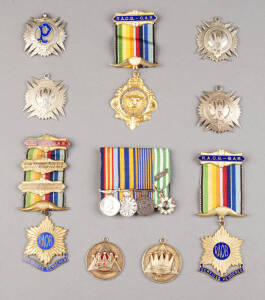 Medals & Badges: Masonic sterling silver medals (8) c1930s (140 grams total); Masonic gilt metal medals (5);  Australian military medalets group of 4; commemorative medallions & badges (8). Mixed condition