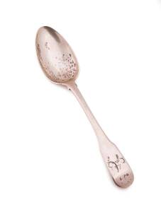 A Chinese Export silver dessert spoon by Lynchong,