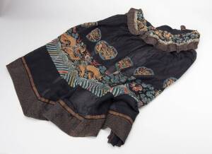 A Chinese embroidered cape, Qing dynasty.&nbsp;