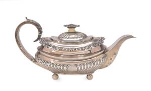 A Georgian sterling silver teapot, London, 1822