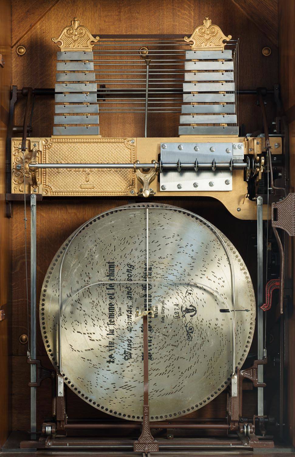 Interchangeable-Disc Music Box  Instrument Demonstration 