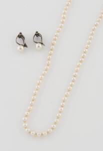 A pearl necklace and earrings. Sterling silver. Clip fittings. Necklace length 50cm.&nbsp;