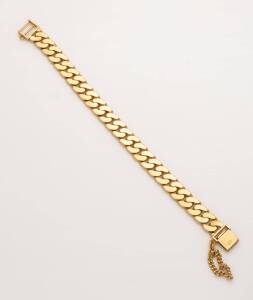 A curblink bracelet. 22ct yellow gold. Weight 64.85 grams. Length 17.5cm. &nbsp;Width 9mm.