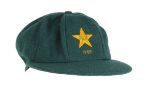 PAKISTAN TEST CRICKET CAP, green wool,&nbsp;embroidered Pakistan logo & "1989" on front,&nbsp;endorsed inside to label "M", player unknown. G/VG condition.