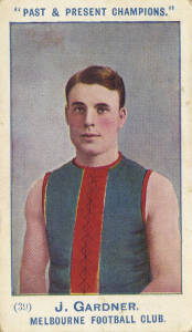 1905-10 Wills "Past & Present Champions" [18/50 + 3 spares]; plus 1913 "Club Colours and Flags" [11/28 + 5 spares]. Poor/G condition.