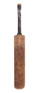 1946-47 AUSTRALIAN TEAM, "Alberon - The Imperial" junior Cricket Bat, signed on reverse by 1946-47 Australian team v England (3rd Test at MCG), 12 signatures including Don Bradman, Colin McCool, Ray Lindwall & Arthur Morris. Fair condition.