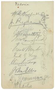 1927-28 Victoria team, autograph page with 13 signatures including Bill Woodful, Bill Ponsford & Albert Hartkopf.