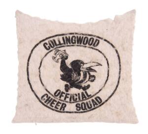 COLLINGWOOD: Official Cheer Squad cloth badges (13) for 1979, 1980, 1981, 1986, 1988, 1990, 1991, 1992, 1993-94, 1996 & Older (3); also other Collingwood cloth badges (30), sponsors (5) & VFL/AFL (14). Wonderful collection.