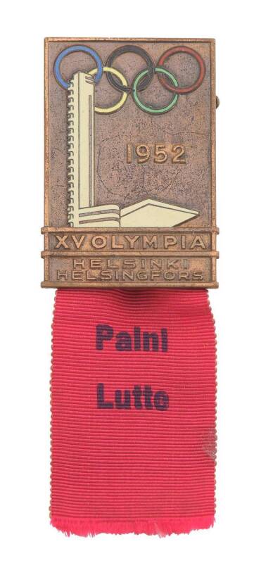 1952 HELSINKI OLYMPICS - OFFICIAL BADGE FOR WRESTLING COMPETITOR, with maroon ribbon with "Paini Lutte".