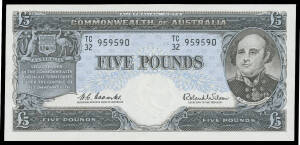 FIVE POUNDS: £5 QEII Coombs/Wilson group with Commonwealth Bank McDonald #71a First Prefix 'TA/00 826004', McD#71b Last Prefix 'TB/41', also Reserve Bank First, Last and general Prefixes plus STAR NOTE 'TC/11 24984*' McD #72s, condition varied, VG-Unc. (1