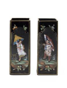 A pair Bohemian glass vases with enamel Chinoiserie decoration, 19th century. 18cm