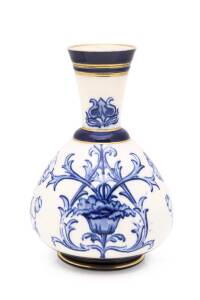 A Macintyre & Co. Burslem blue and white porcelain vase, late 1890's. 13cm